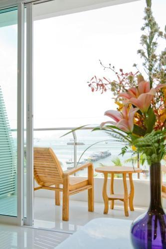 Patong Rayaburi Beach Club חדר תמונה